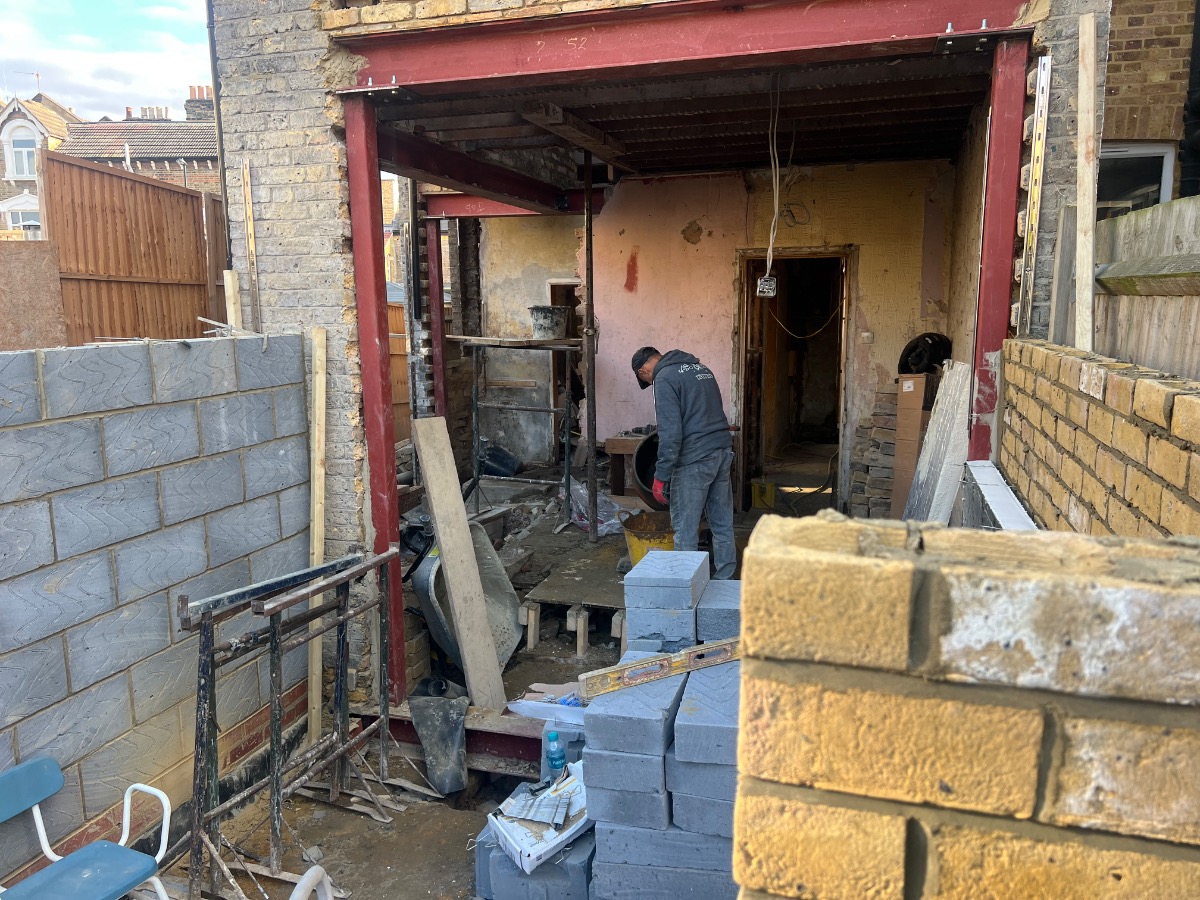 Company: Image 23